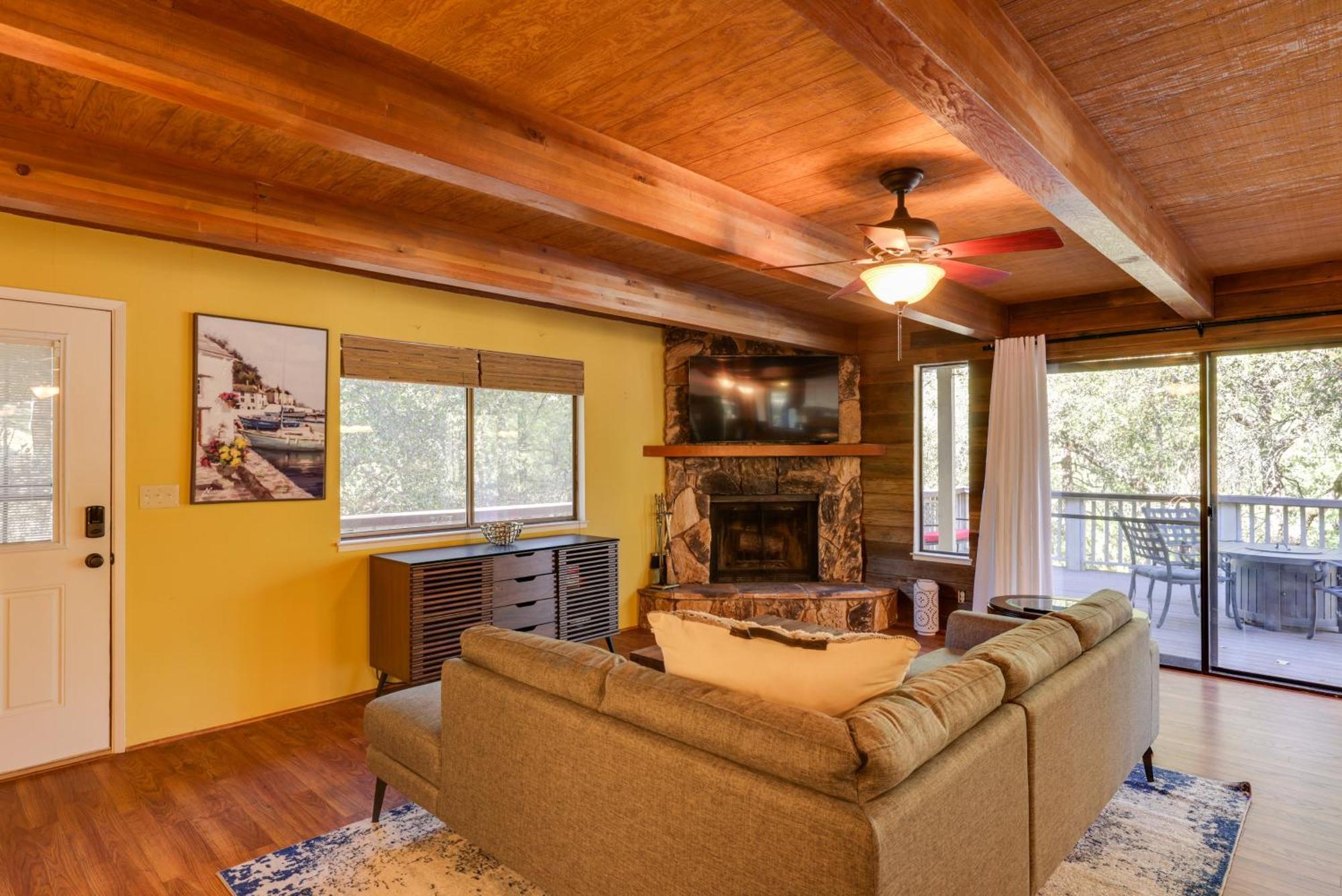 Spacious Groveland Cabin With Wraparound Deck! Esterno foto